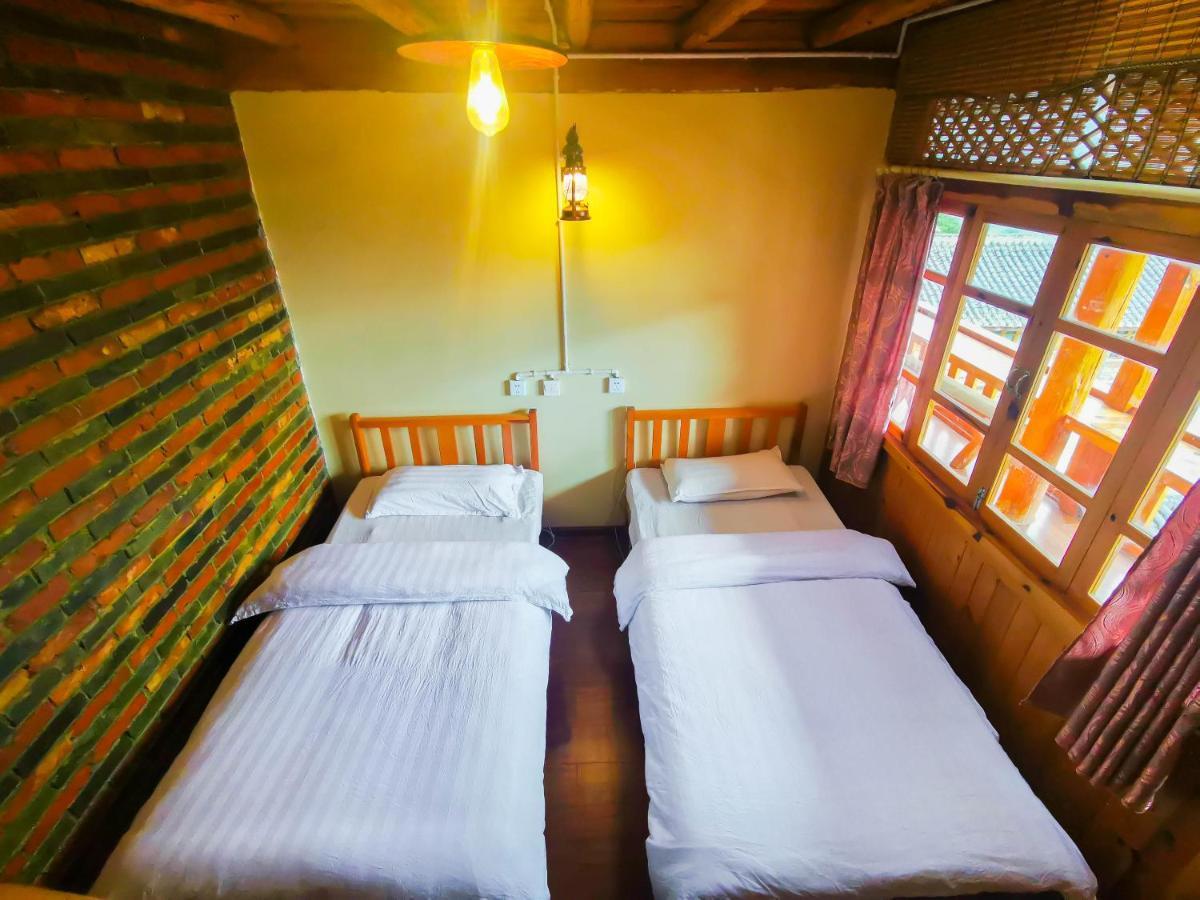 Tiger Leaping Gorge Tea Horse Gasthaus Σάνγκρι-Λα Εξωτερικό φωτογραφία